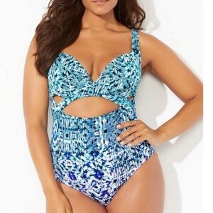 Nwt Twist Cutout underwire 
Sexy One Piece Swimsuits For All Size 4 beach
